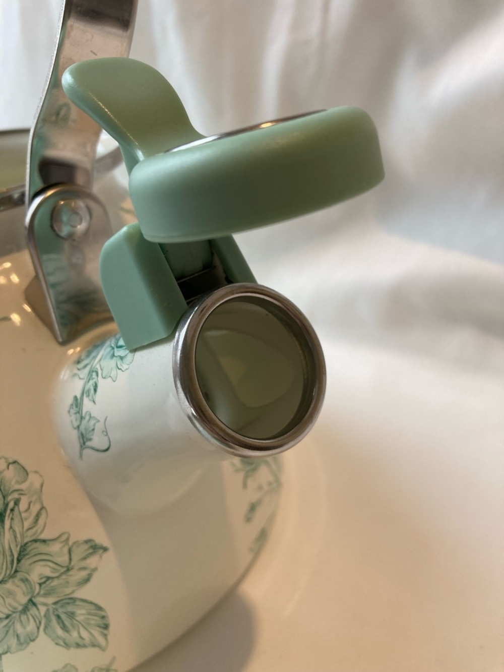 Pioneer Woman Agatha Enamel on Steel 2Qt Whistling Tea Kettle Floral Green White - Picture 6 of 9